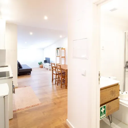 Serafina 3st Floor 2br With Swimingpool Daire