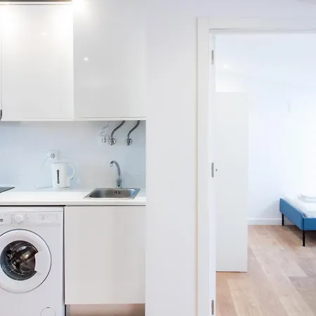 Serafina 3st Floor 2br With Swimingpool Daire Lisboa